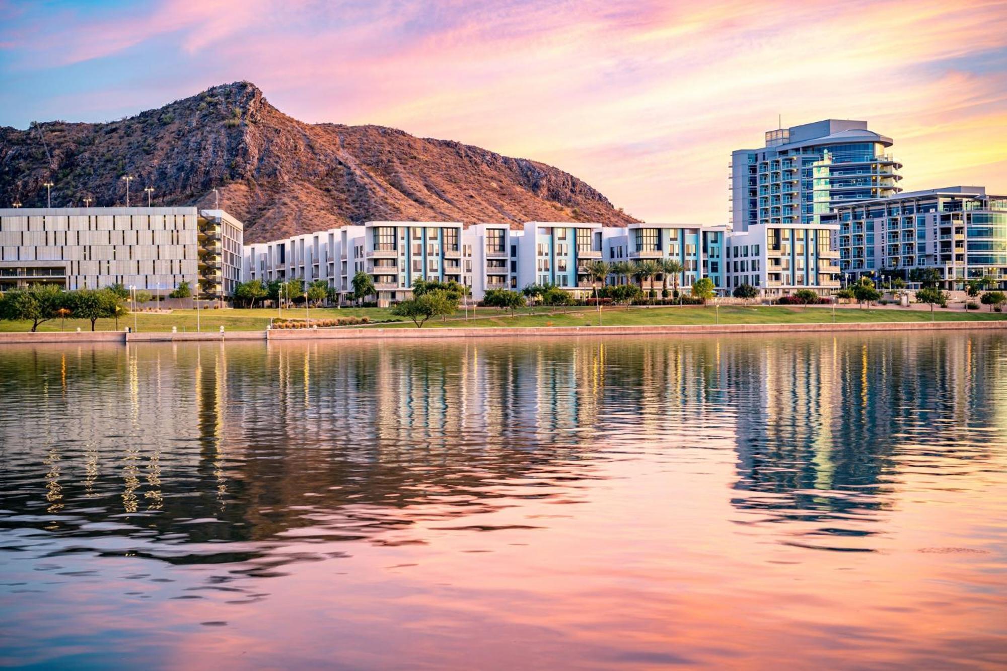Fairfield & By Marriott 3* Tempe