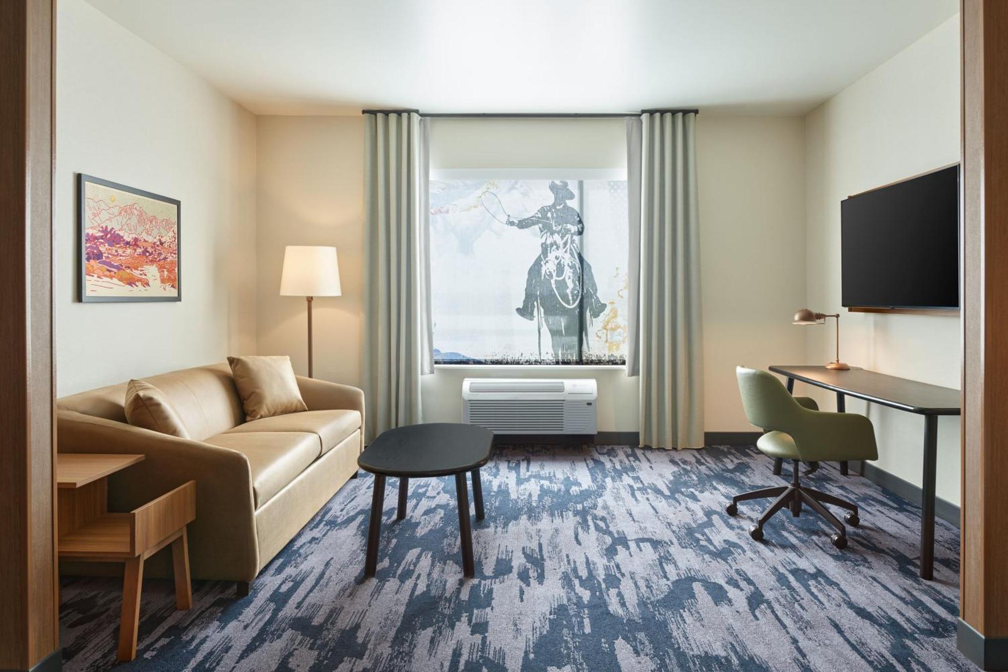 Fairfield & By Marriott