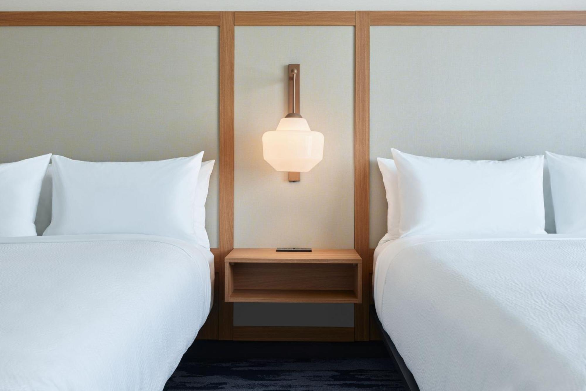 Hotel Fairfield & By Marriott